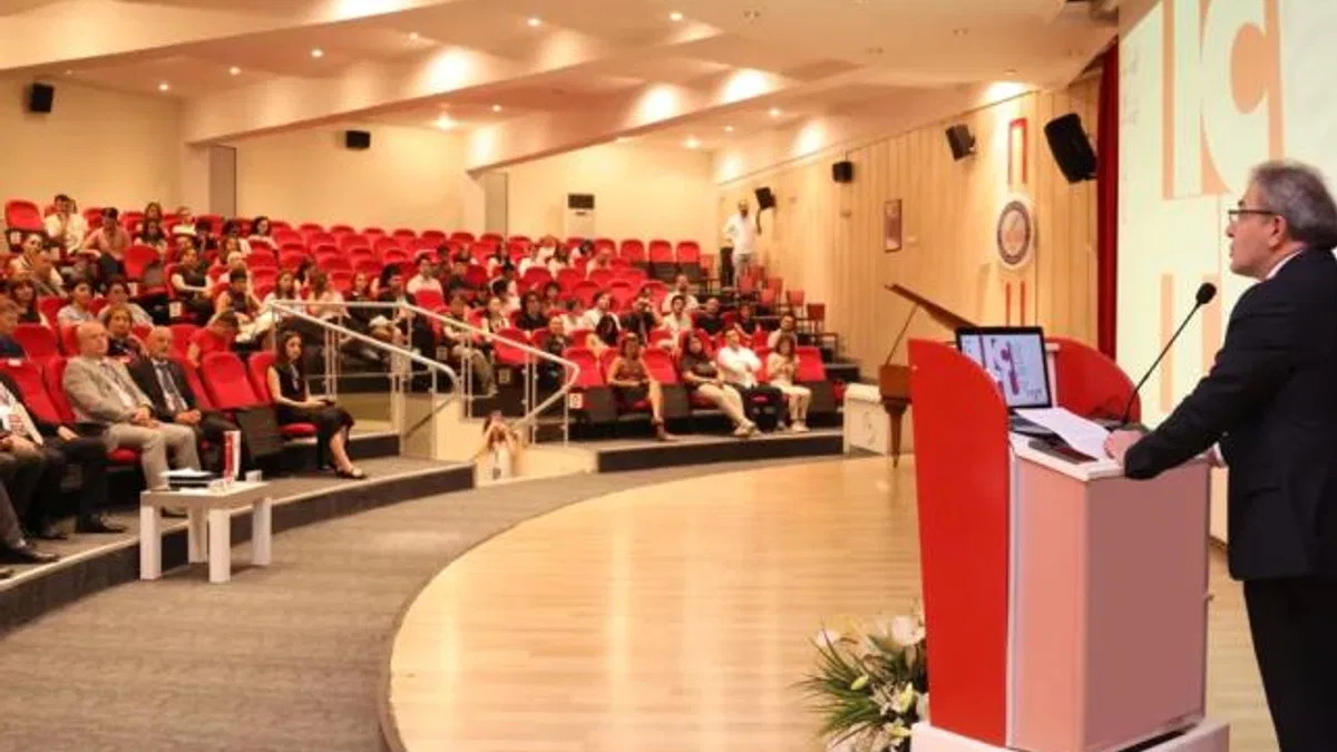 Türk Dilbilim Kurultayı 21 yıl sonra DEÜ’de yapılıyor