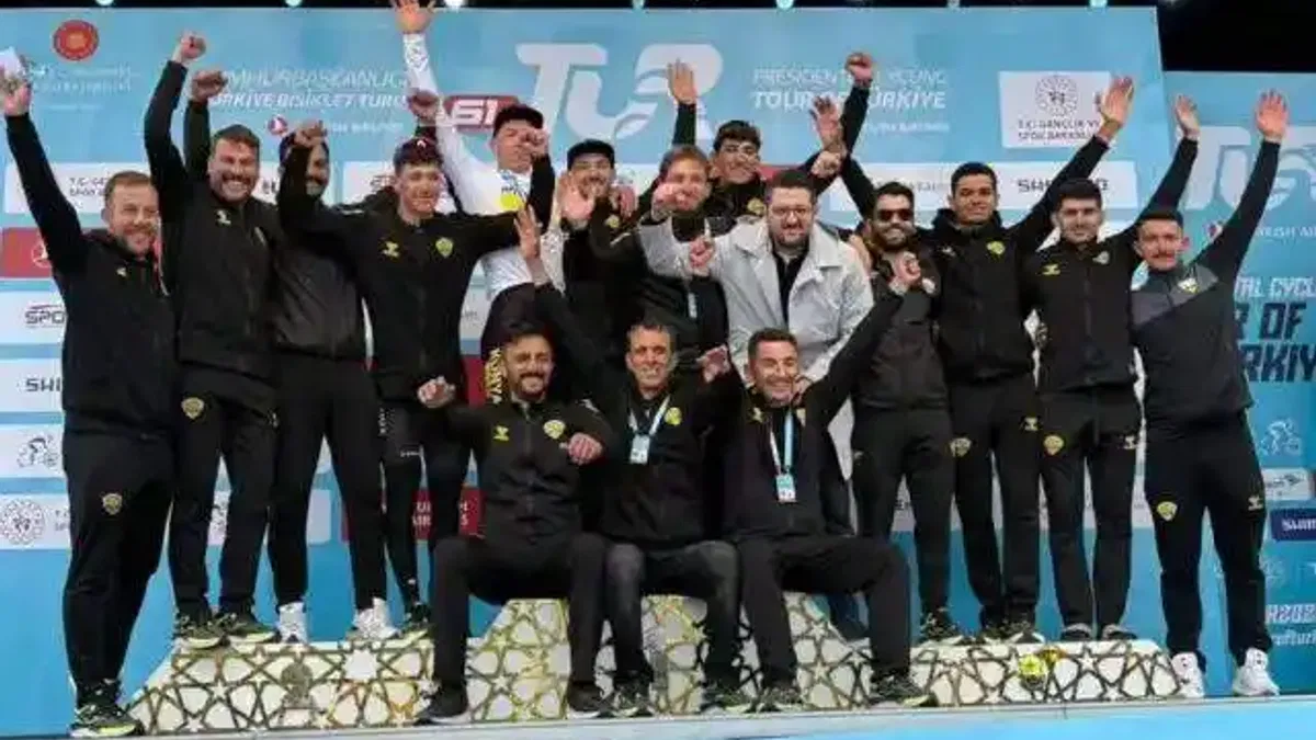 Konyalı sporcular Cumhurbaşkanlığı Turu'nda göz doldurdu