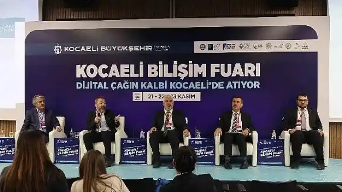 Bilişim Fuarı'nda "Yapay Zeka" ve "Girişimcilik" rüzgârı