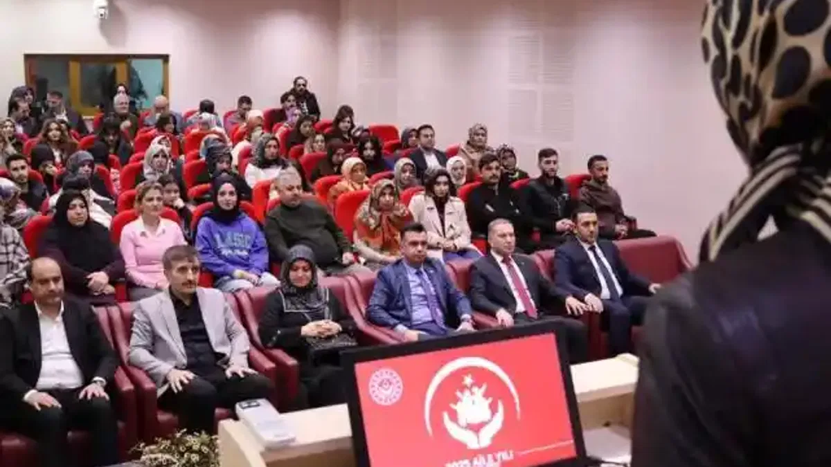 Erzurum'da aile söyleşileri