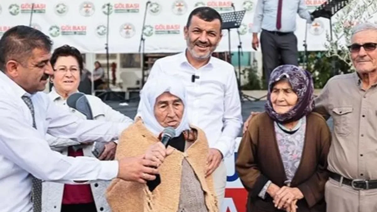 95 yaşındaki Hilmiye Teyze Denizli'yi duygulandırdı