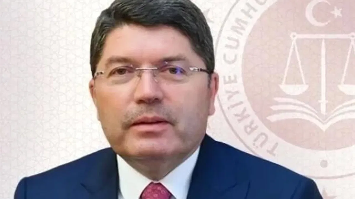 Özel'e bir tepkide Bakan Tunç'tan