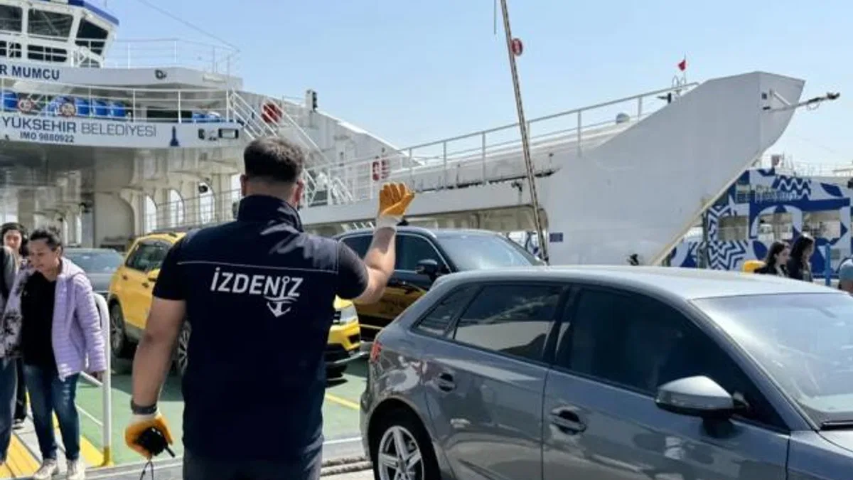 İZDENİZ uyardı: Yolculuk bitmeden ayağa kalkmayın!