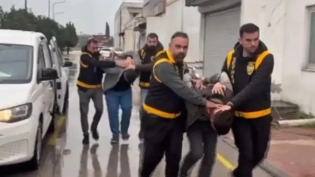 Adana’da hayvana şiddet görüntülerine 2 gözaltı!