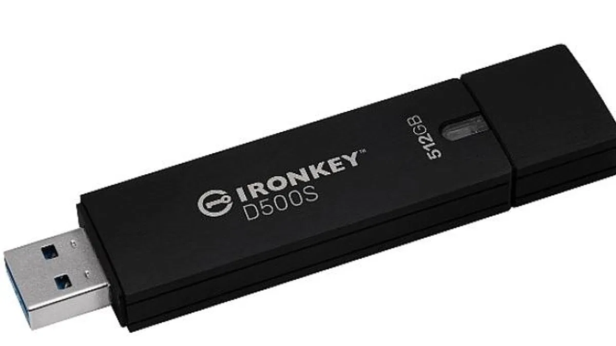 Kingston IronKey D500S: Güvenilir Tedarik Zincirine Sahip, Dünyanın İlk ve Tek TAA Uyumlu, FIPS 140-3 Seviye 3 Donanım Şifreli Sürücüsü