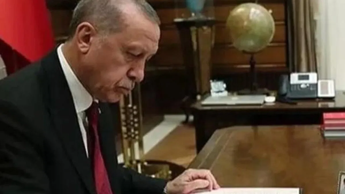7 üniversiteye yeni fakülte... 3 üniversitede bazı birimler kapatıldı!