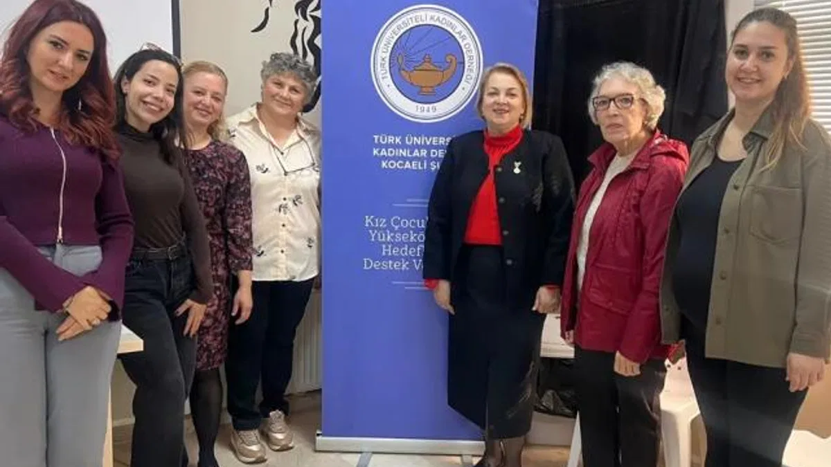 İzmit'te 'Güçlü Kadın Güçlü Toplum' projesinin ilk eğitimi