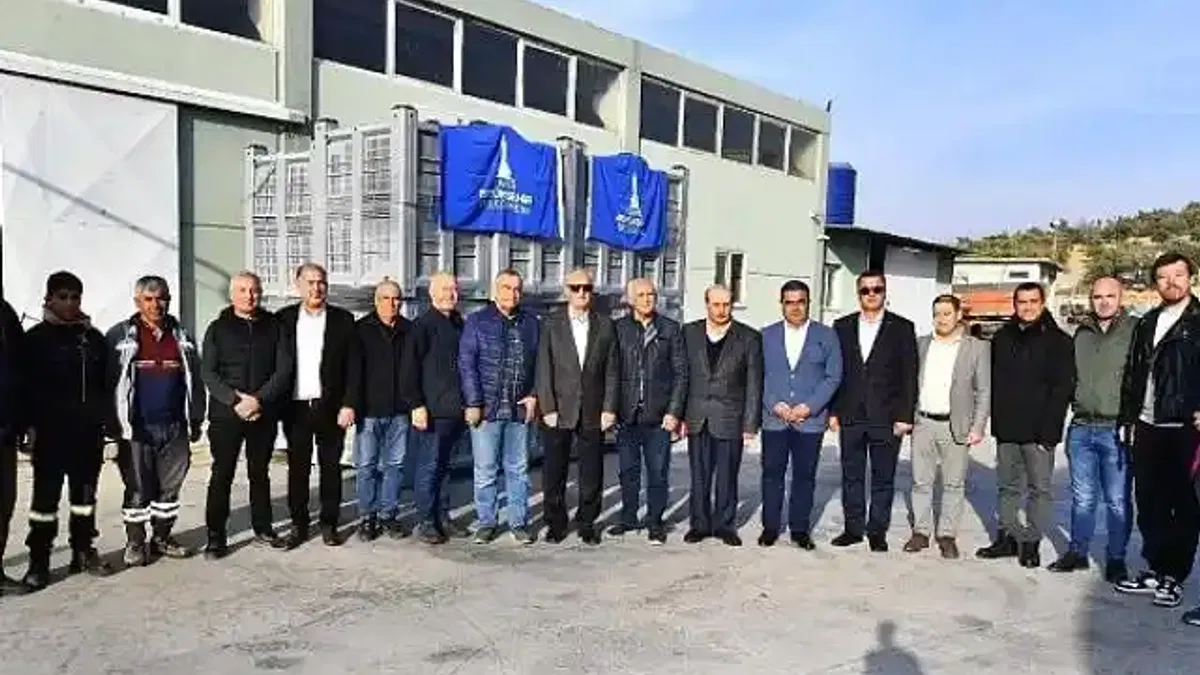 İzmir'in zeytinleri çuvallardan kurtulup kasalarda toplanacak