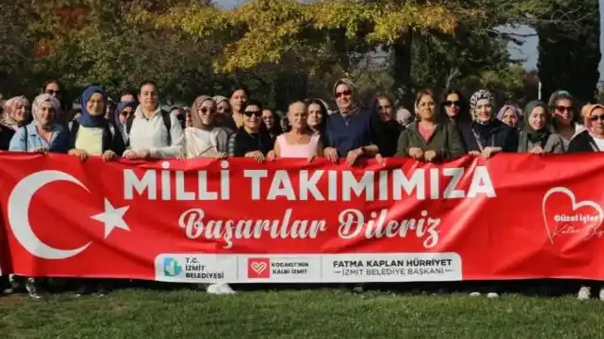 İzmitli kadınlardan Milli Takıma destek mesajı