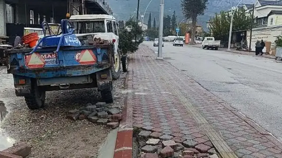 Kemer'de altyapı çalışmaları sürüyor