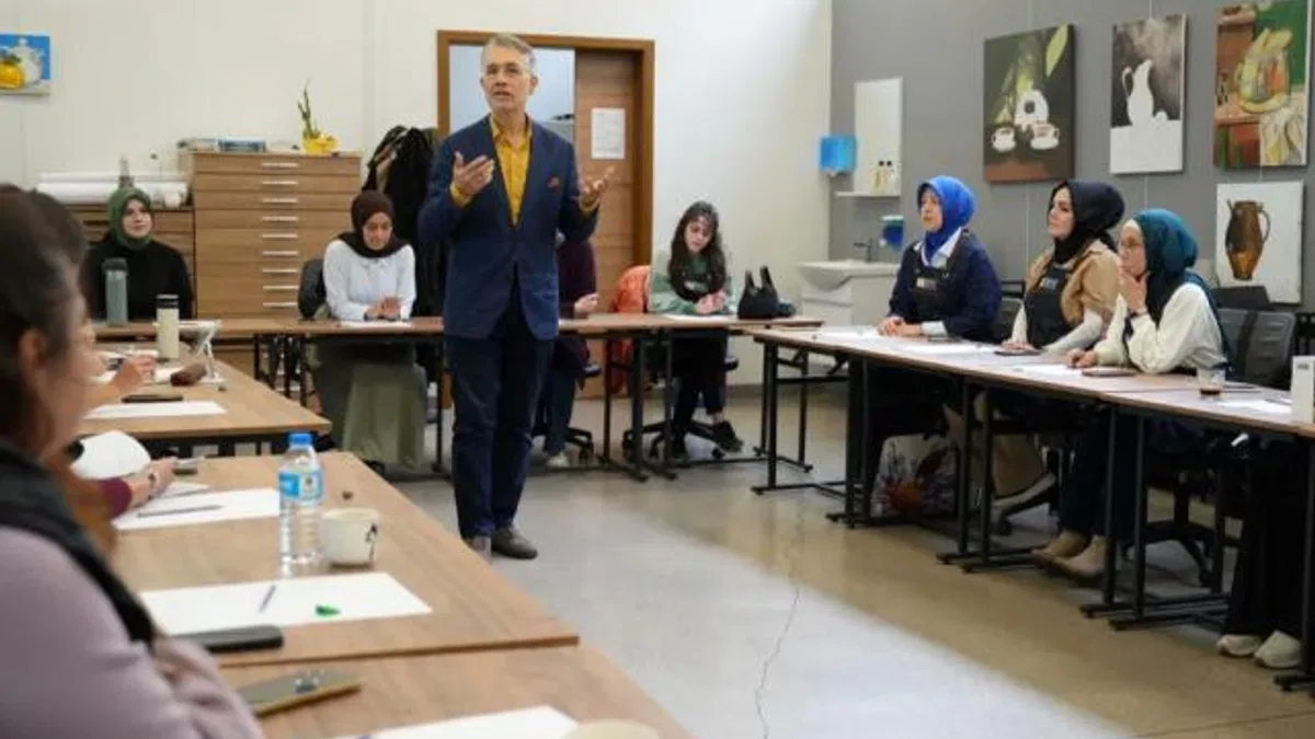 Ressam Cemal Toy, renklerin şifasını Kocaeli’ye taşıdı
