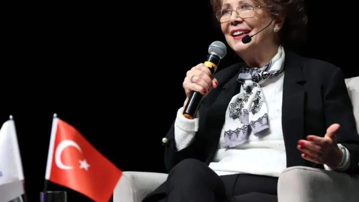 İstanbul Bakırköy'de “Eşitlik Yolunda 90 Yıl” Söyleşisi