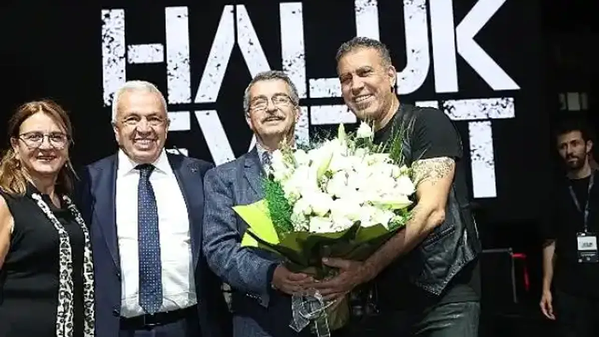 Haluk Levent'in sahne aldığı balkan panayırı coşkusu Nilüfer'i sardı