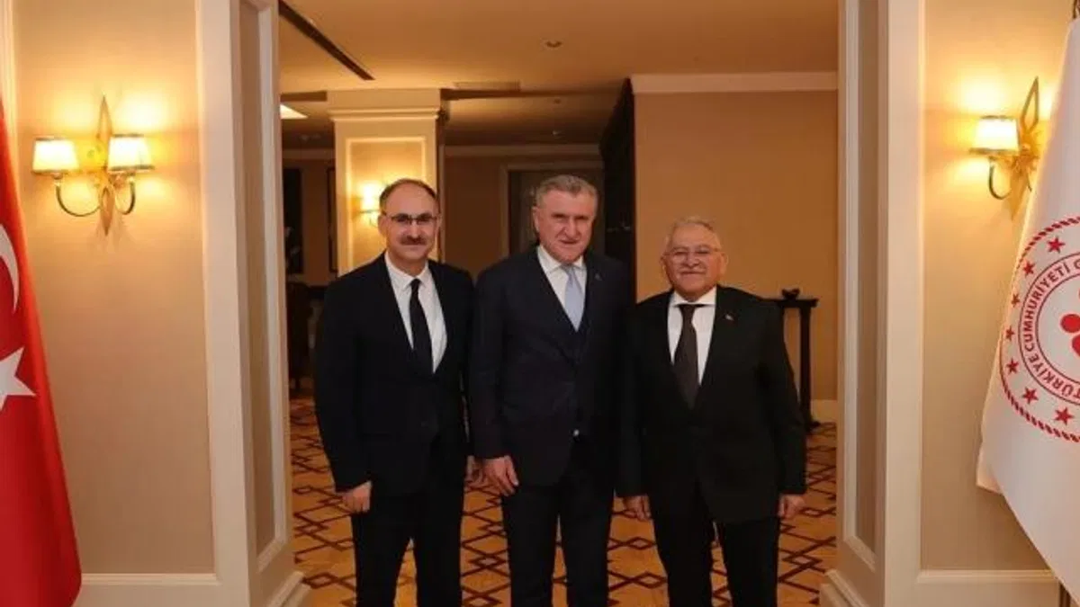 Memduh Büyükkılıç'tan 'Ankara' çıkarması