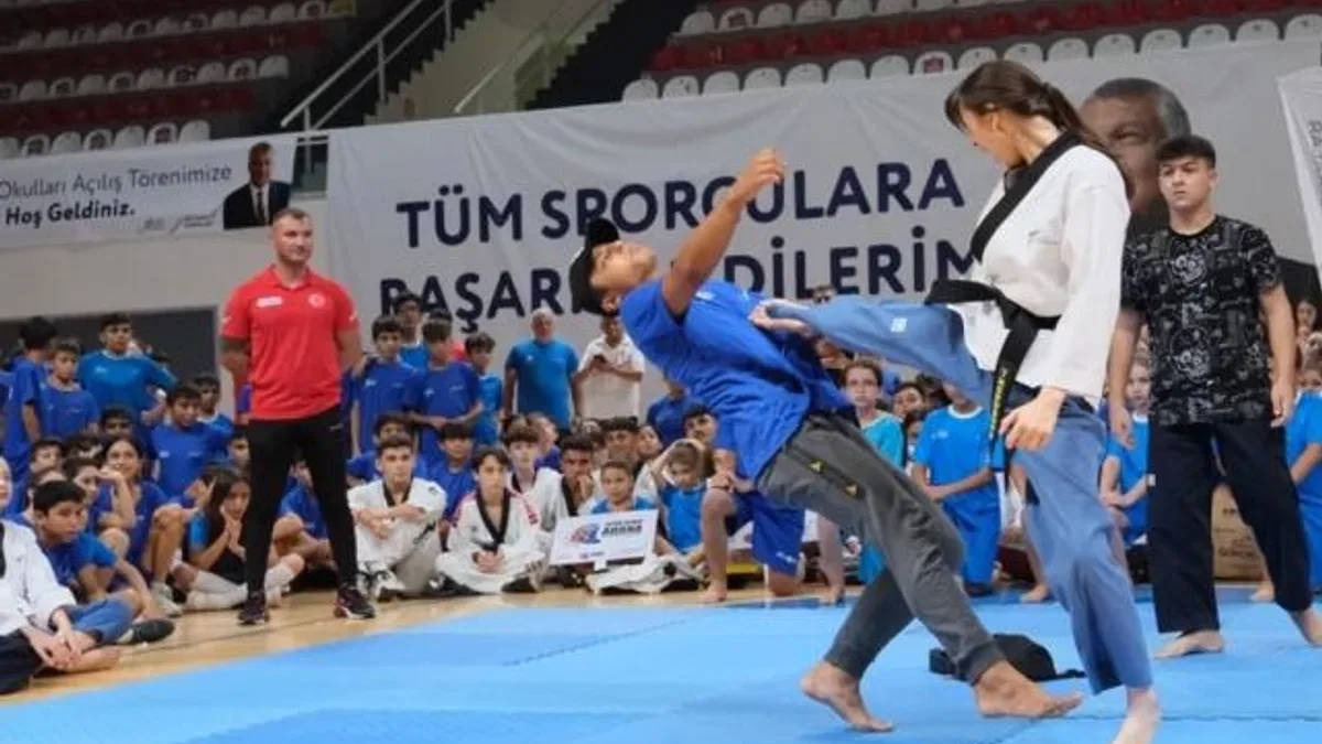 Yaz Spor Okullarına şovlu açılış