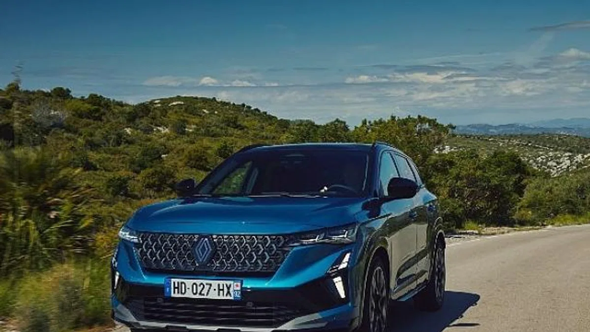 Daha İddialı, Daha Güçlü Yeni Renault Austral Türkiye'de Satışa Sunuldu