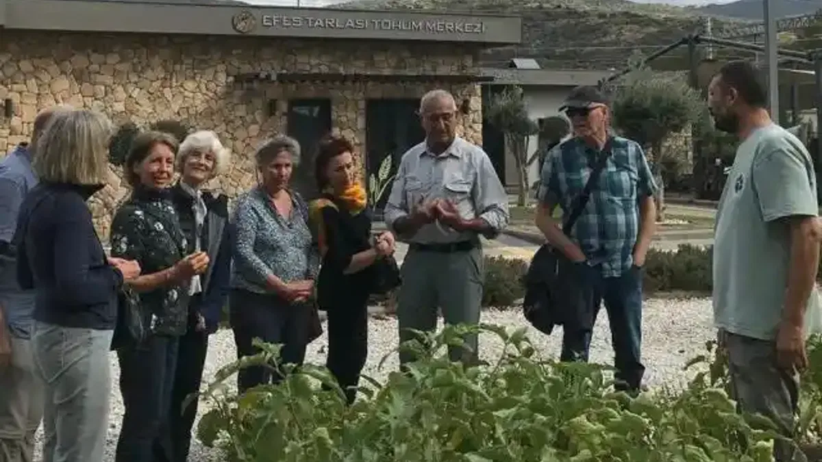 İzmir'de Efes Tarlası Yaşam Köyü'ne uluslararası ilgi büyüyor