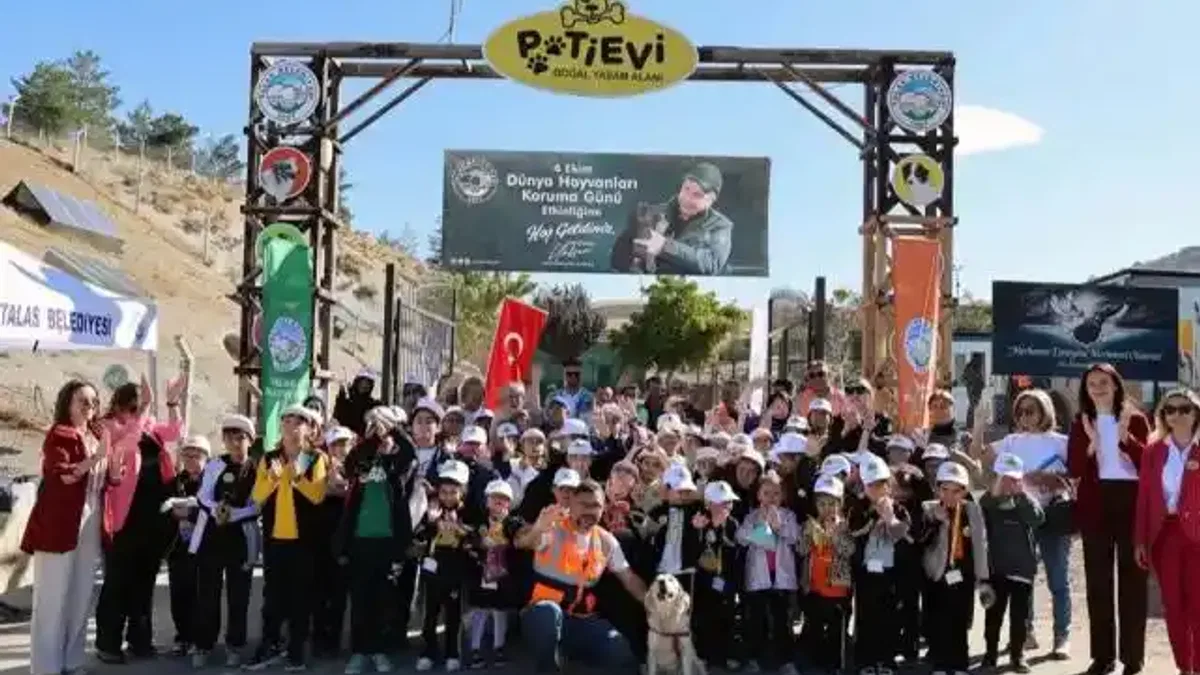 Kayseri Talas'ta hayvanlara özel kutlama