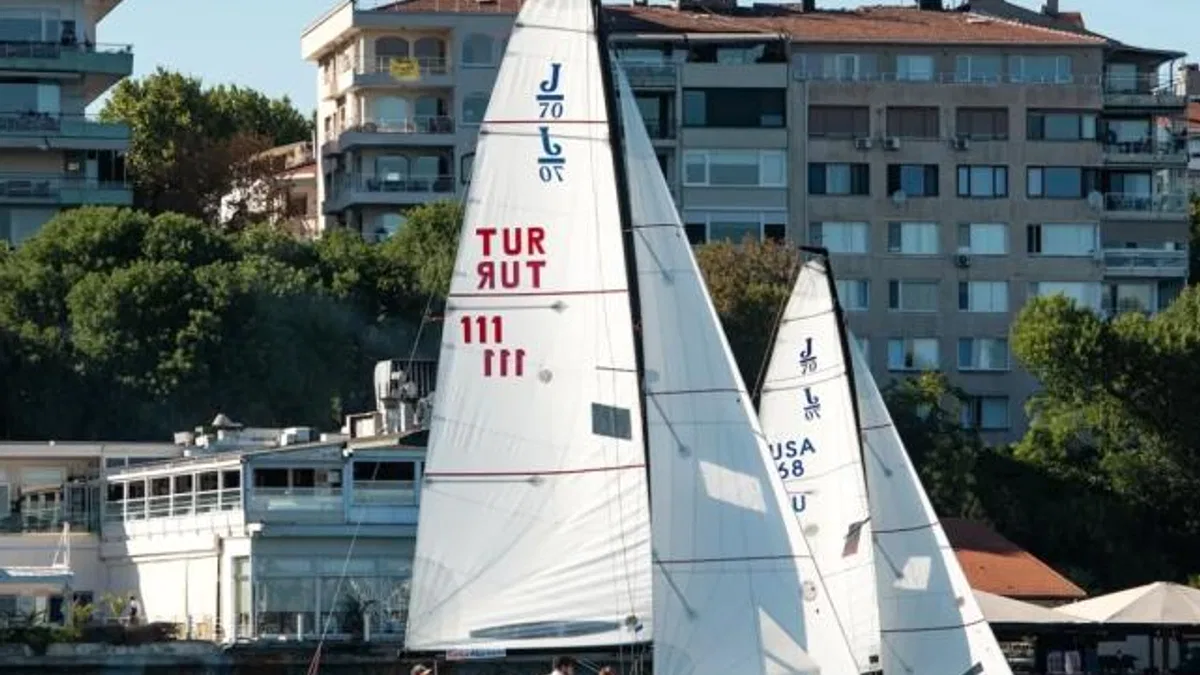 Olympos Regatta'da J/70 Match Race sınıfında yelkenlilerin maçı sona erdi