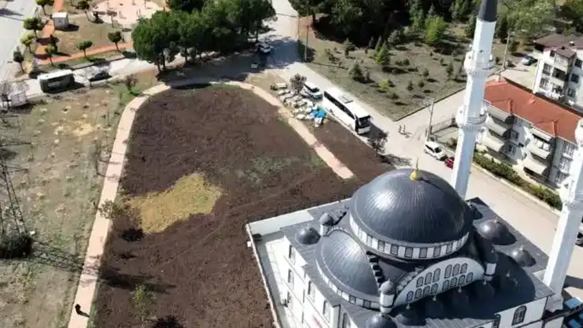 Kocaeli'de Yeşilova Boğaziçi Camii'ne estetik görünüm