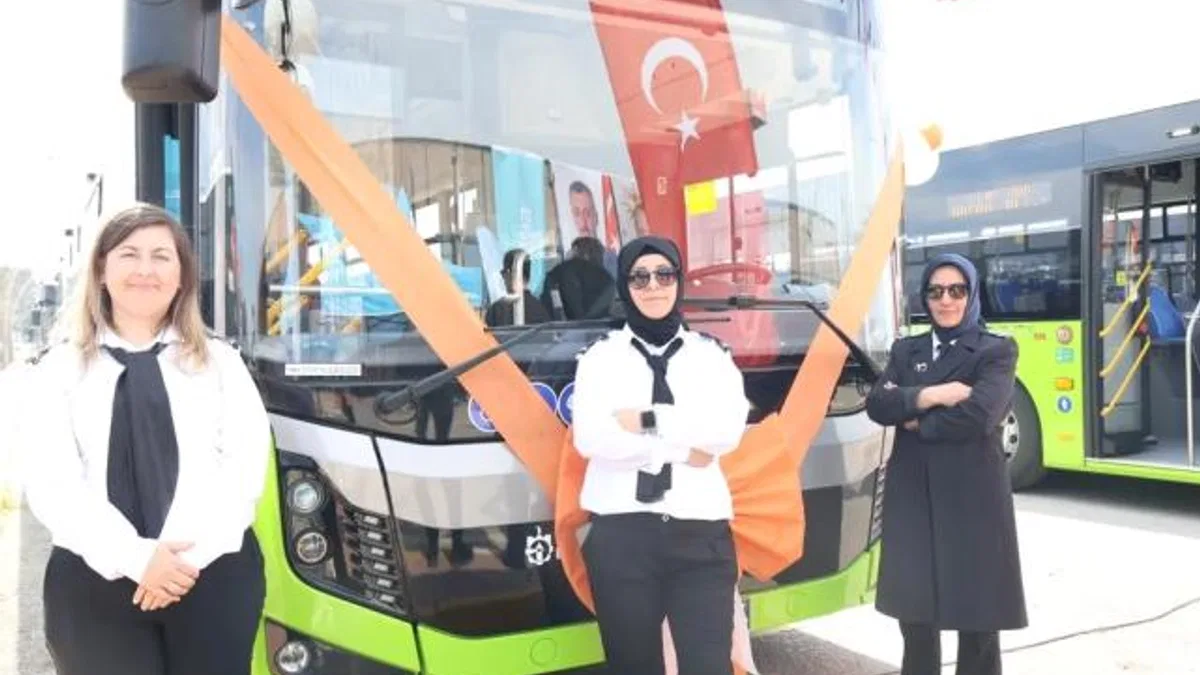 Kocaeli Büyükşehir'in filosuna 4 ayda 123 otobüs
