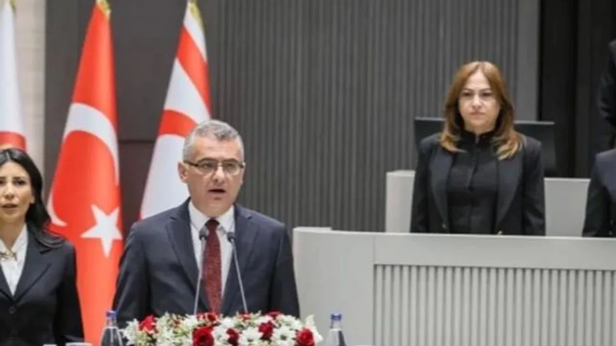 KKTC'de Erhürman göreve başladı... "Kıbrıs Türk halkının huzuru ve refahı için çalışacağım"