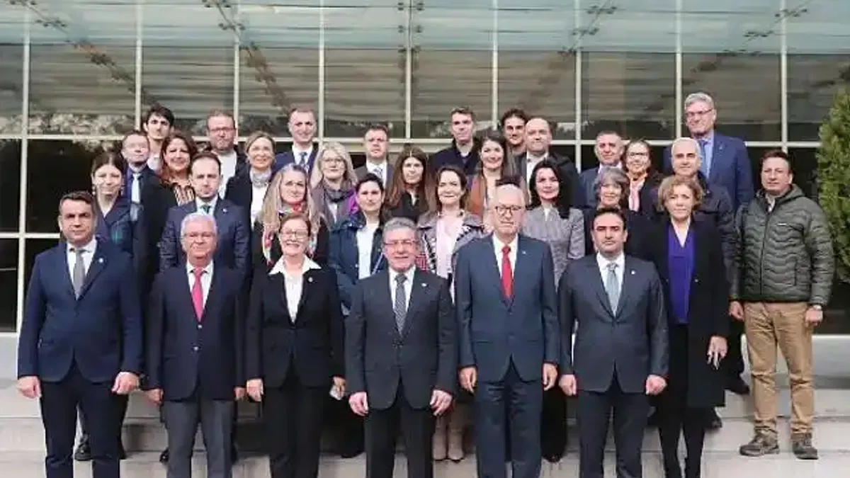 Deü'den örnek uygulama: kendi yemeğini kendi yapacak