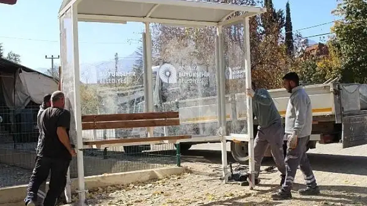 Elmalı'nın dört mahallesine otobüs durağı
