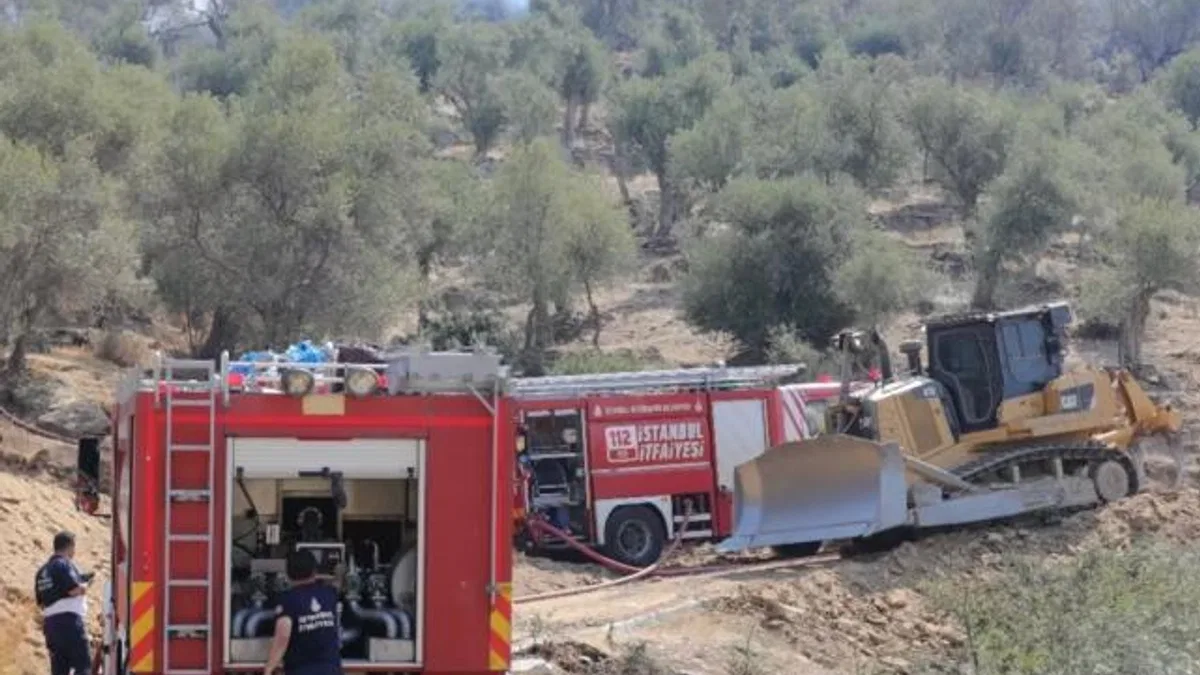 İstanbul Büyükşehir ekipleri İzmir'de aktif görevde