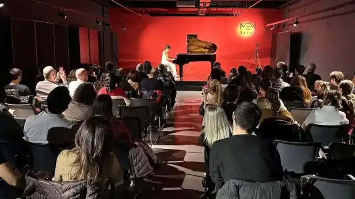 Göksu Yıldız MEM Genç Sahne’de alkışları topladı