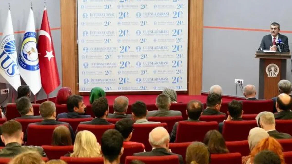 Bakan Tekin Saraybosna'da akademik açılışta
