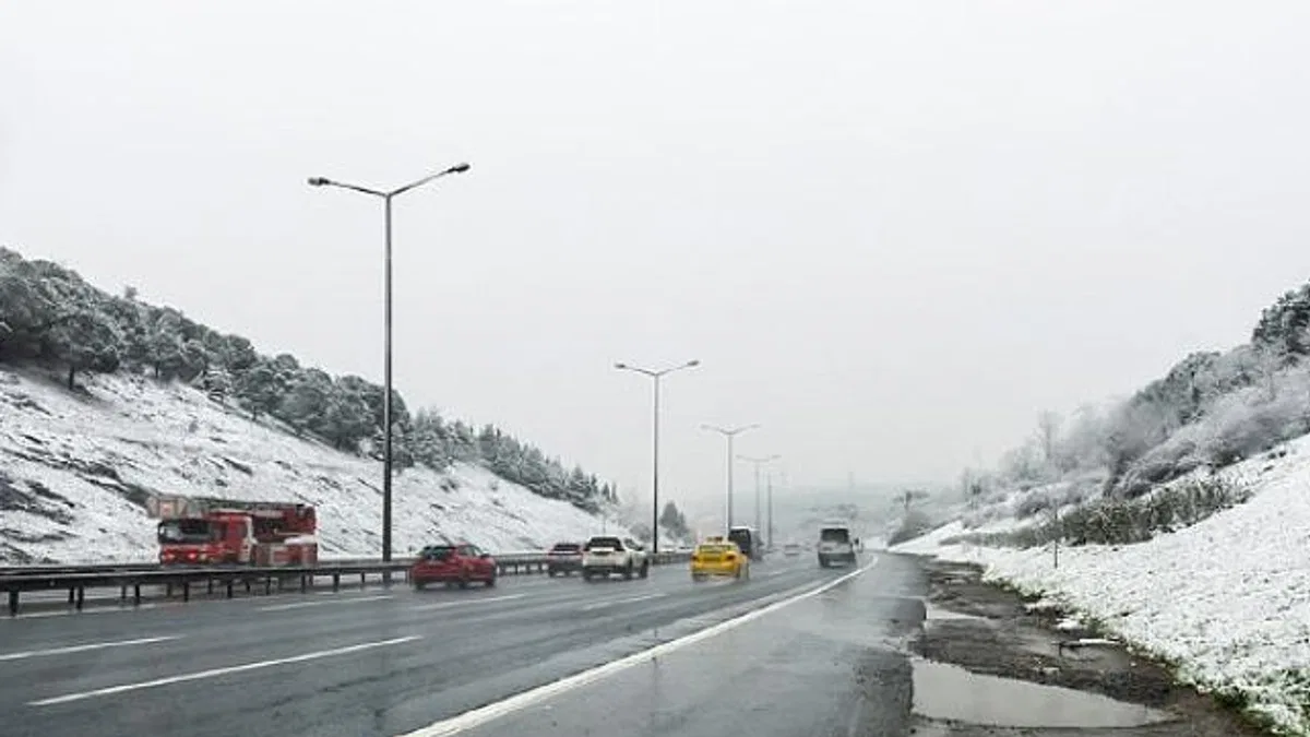 Akom: İstanbul'da Yüksek Kesimlere Kar Yağabilir