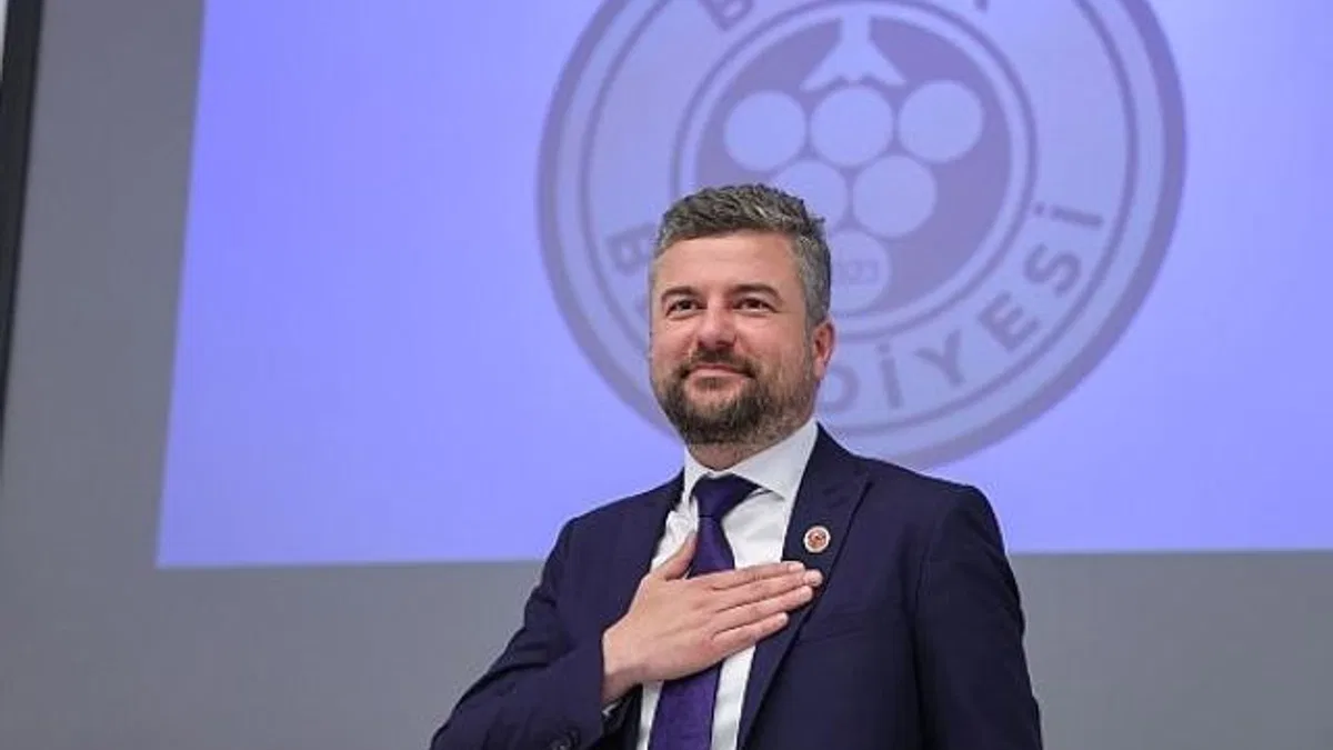 Buca Belediye Başkanı Görkem Duman, "Dürüst, namuslu bürokratımın itibar suikastine uğratılmasına izin vermem"