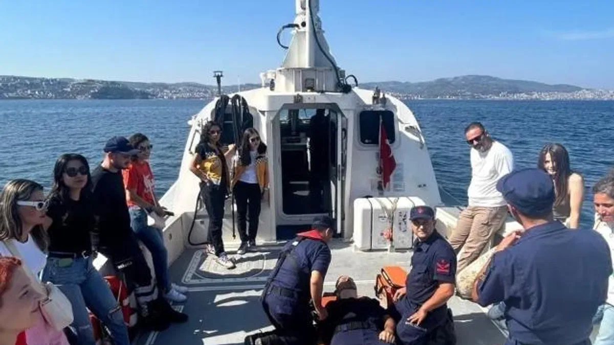 Mudanya sahili açıklarında tıbbi tahliye eğitimi