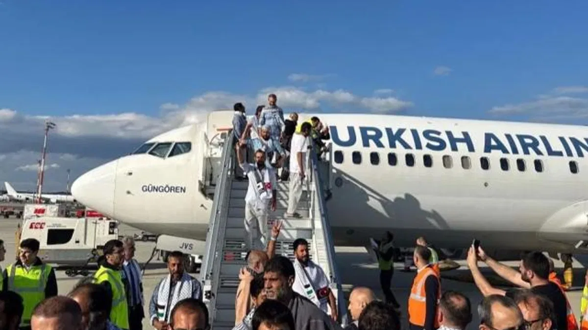 Küresel Sumud Filosu aktivistleri İstanbul’a döndü! Bakanlardan 'hoş geldiniz' mesajı