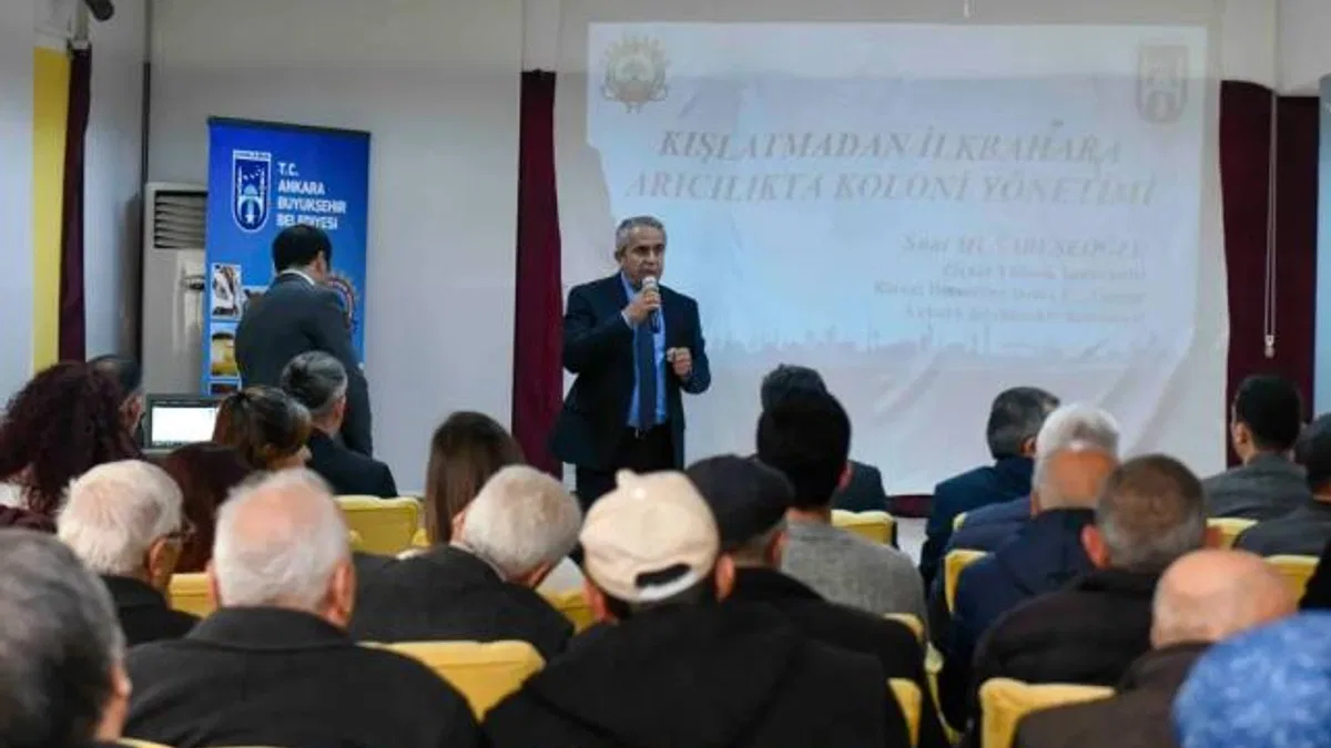 Ankara Büyükşehir’den 'Arıcılara Koloni Yönetimi' eğitimi