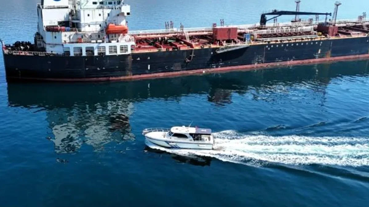 Kocaeli'de 7 bin 90 metreküp atık denizden ayrıştırıldı