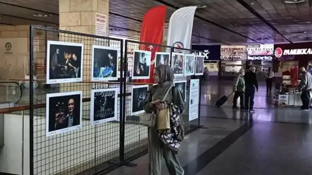 'Kaleiçi Çarşısı'nda Emek ve Alın Teri' sergisi şimdi otobüs terminalinde