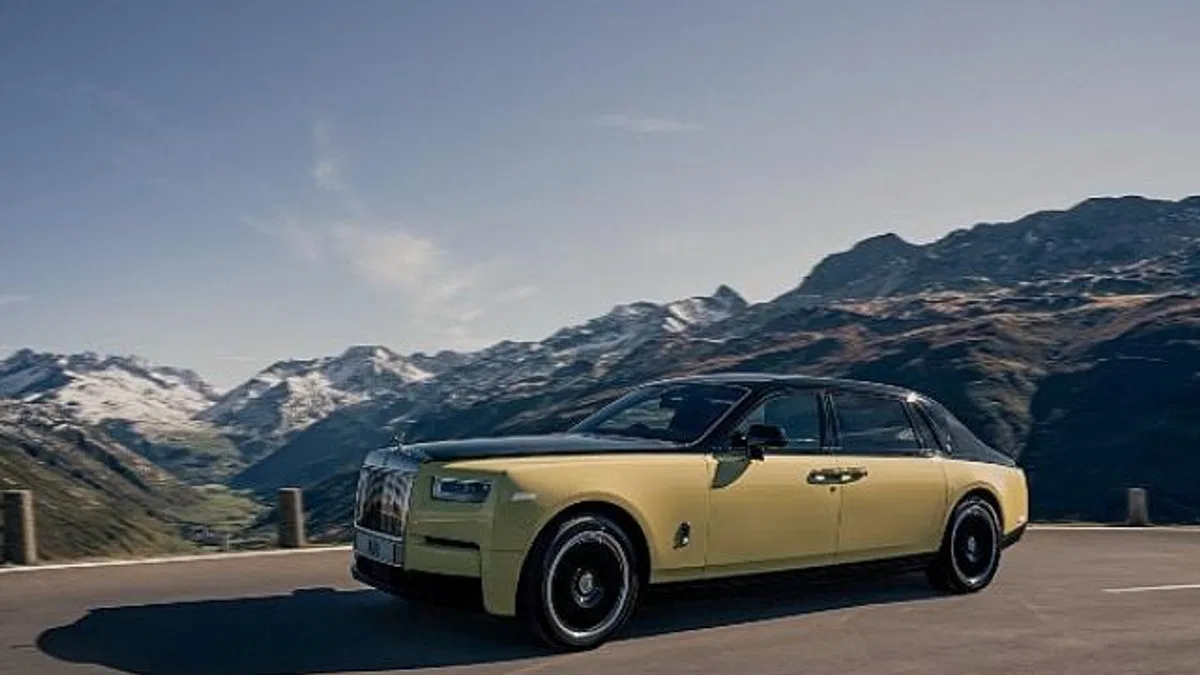 Rolls-Royce, 'Goldfinger' Filminin 60. Yılı Şerefine Özel Phantom Extended Modelini Tanıttı
