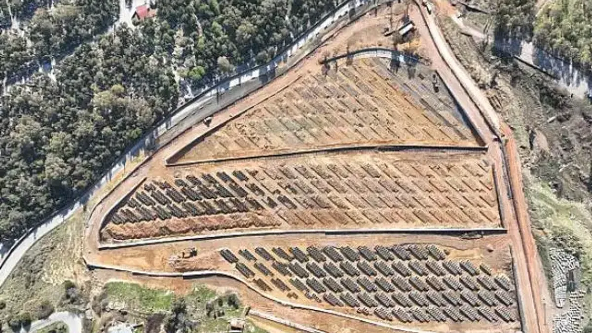 Örnekköy'e çift katlı mezarlık geliyor