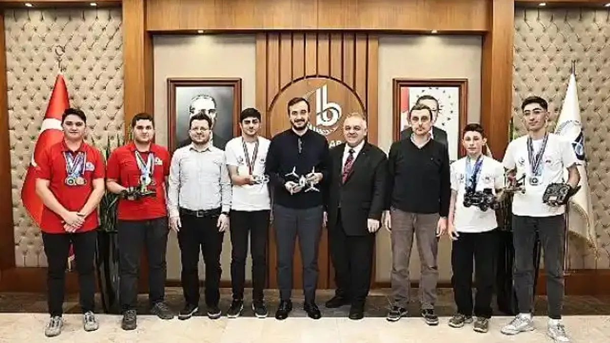 "Bağcılar'lı öğrencilerden büyük başarı"
