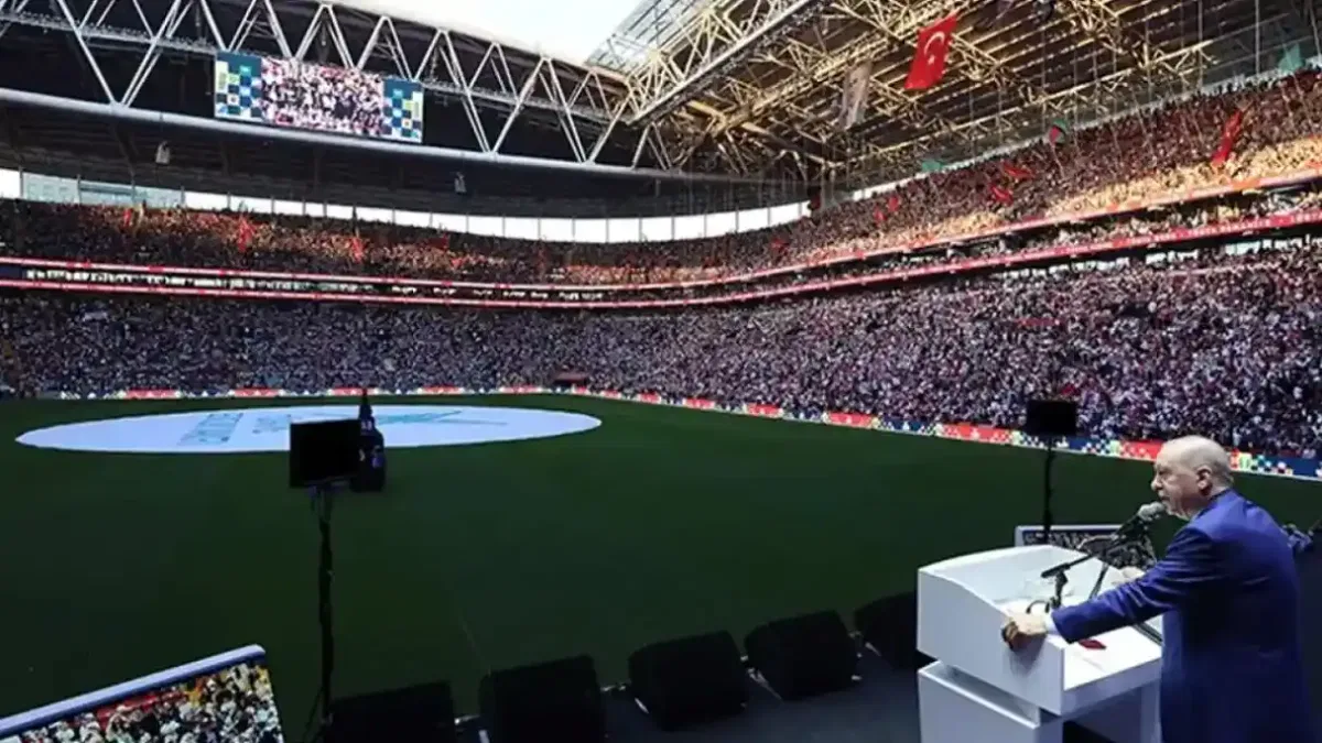 Erdoğan: Türkiye'yi ileriye gençlik taşıyacak