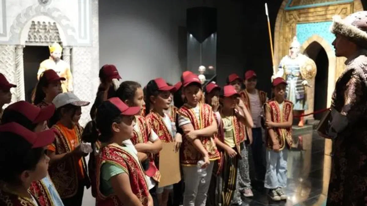 Konya’da 3 bin öğrenci 6 tarihi mekanda 6 tarihi karakteri tanıyor