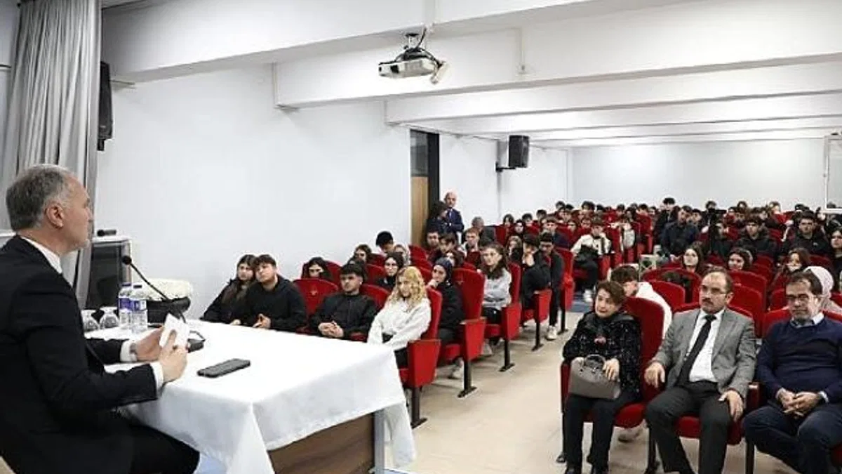 İnegöl Genç Bakış İle Gelişiyor