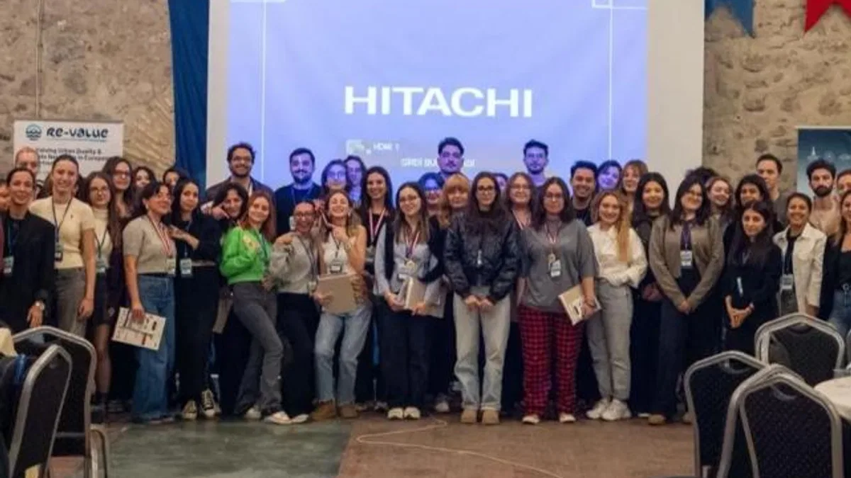 İzmir'de genç tasarımcılar doğadan ilhamla tasarladı