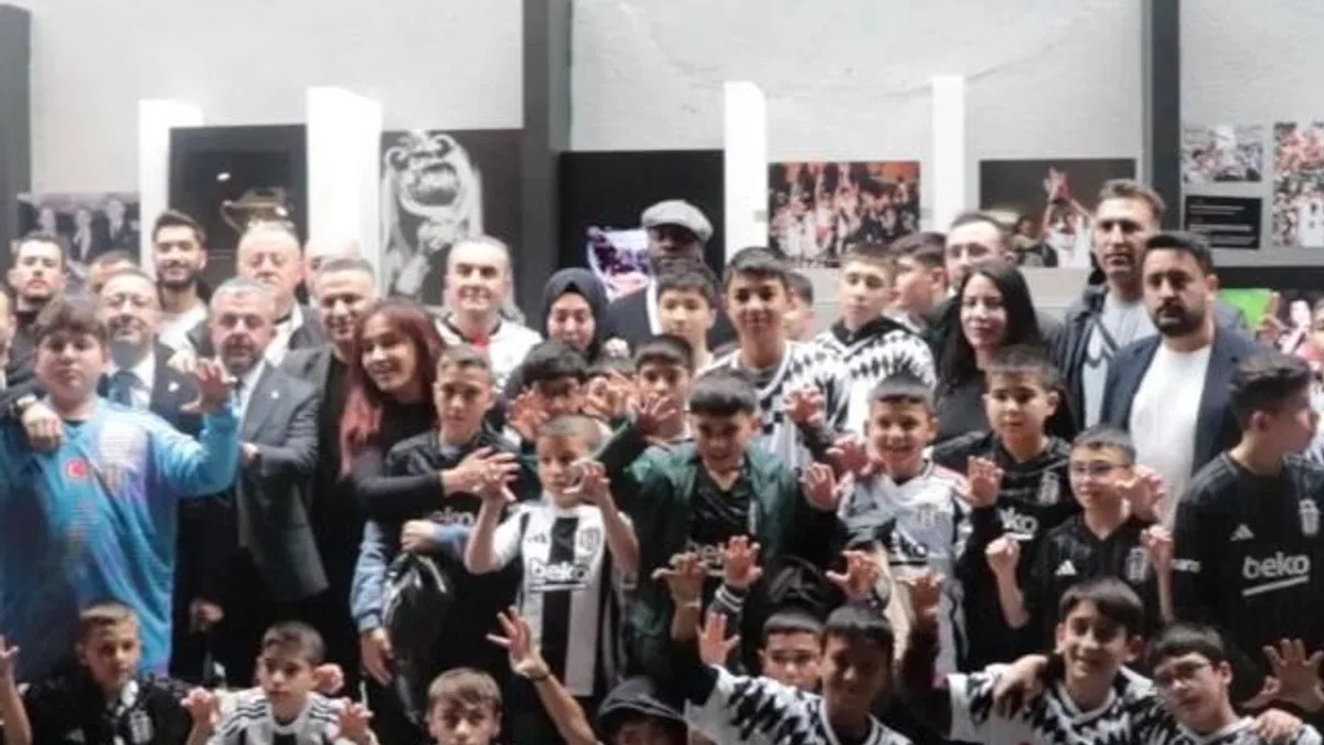 Ankaralı minik yürekler Tüpraş Stadyumu'nda Beşiktaş coşkusu yaşadı