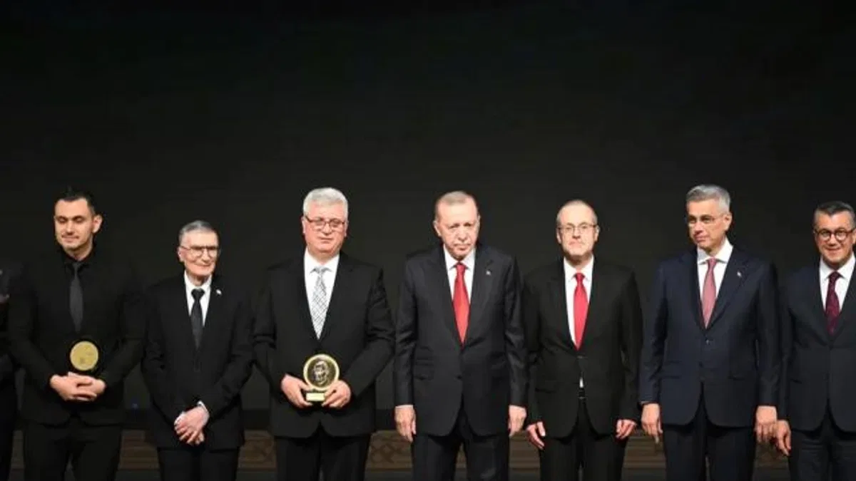 ERÜ’ye Cumhurbaşkanı Recep Tayyip Erdoğan’dan ödül