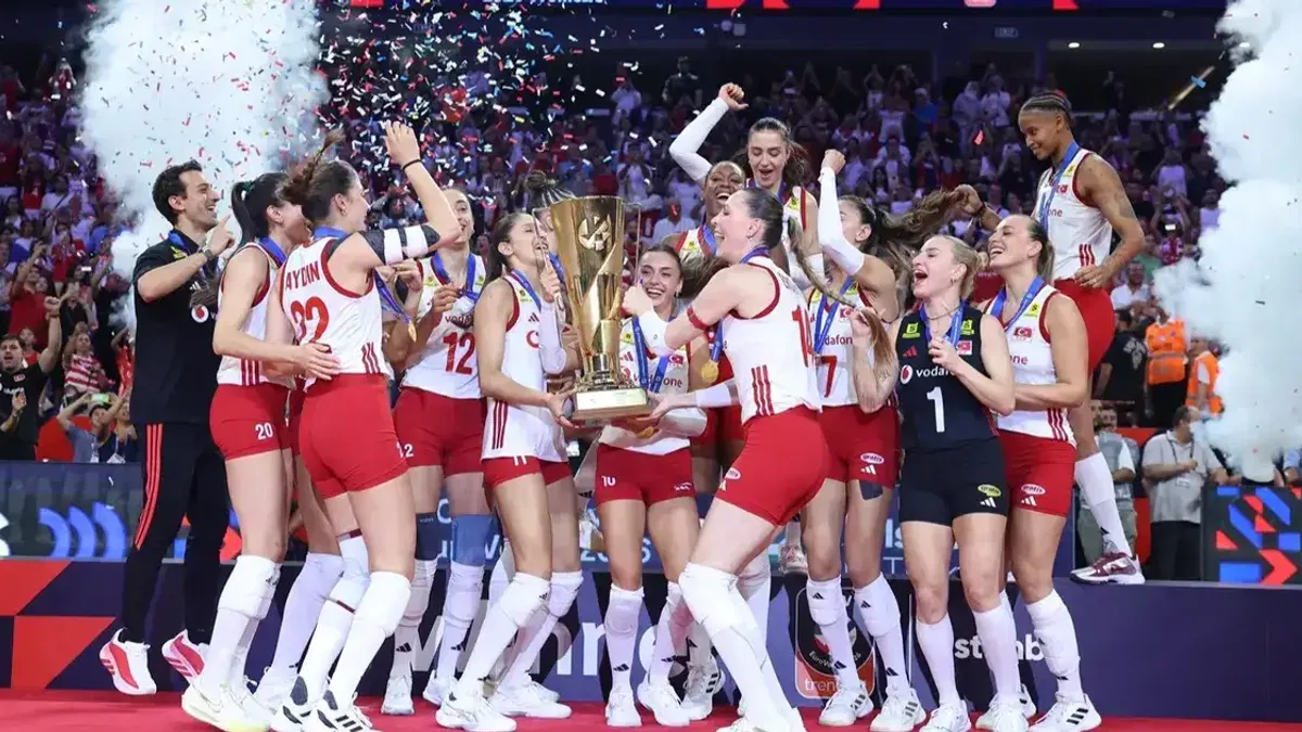 CEV Trendyol 2026 Avrupa Şampiyonası'nda kupa ve madalya sahiplerini buldu... Tarih yazdık