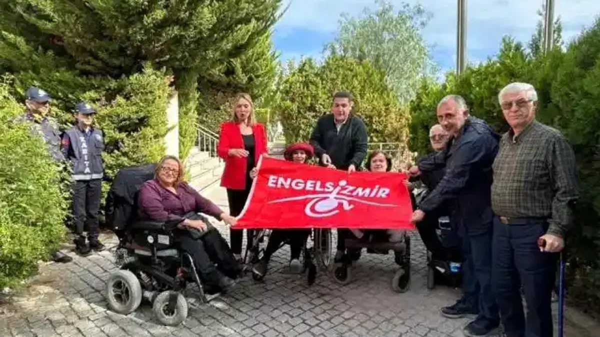 İzmir Büyükşehir’den bir “Kırmızı Bayrak” da Çeşme Belediyesi'ne
