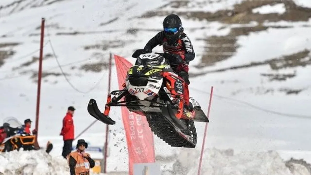 Dünya Snowcross Şampiyonası Erciyes'te start aldı